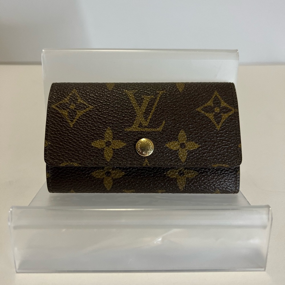 Authentic LV 6 key holders monogram
